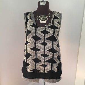 Black and cream geometrical print tank